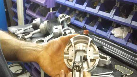 CleaningtheEngineComponents